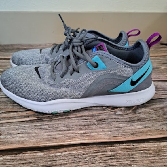 Nike Flex TR 9 Women's training shoes in pure platinum, cyan, and gray size 9 - Picture 1 of 7